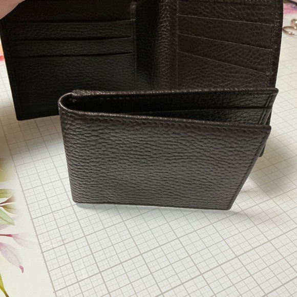 Gucci brown bifold wallet - Picture 6 of 8